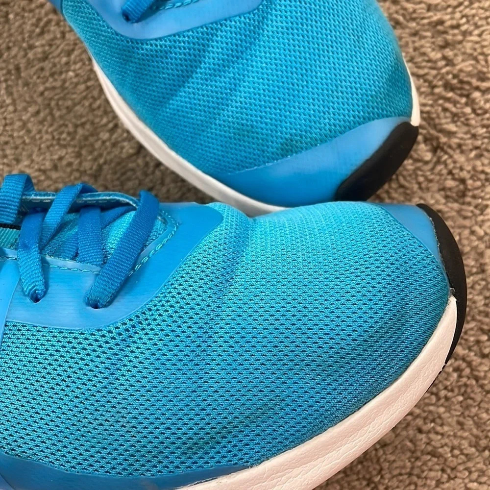 Under Armour Charged Aurora Sneakers women’s 3022619-400 Bleu - Picture 8 of 13